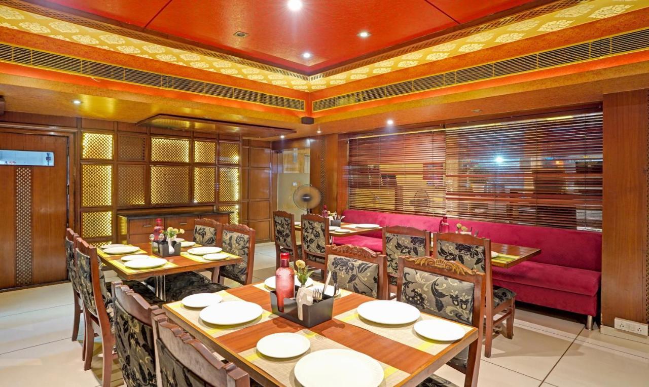 Treebo The Royal Cm, 4 Km From City Palace Jaipur Exterior foto