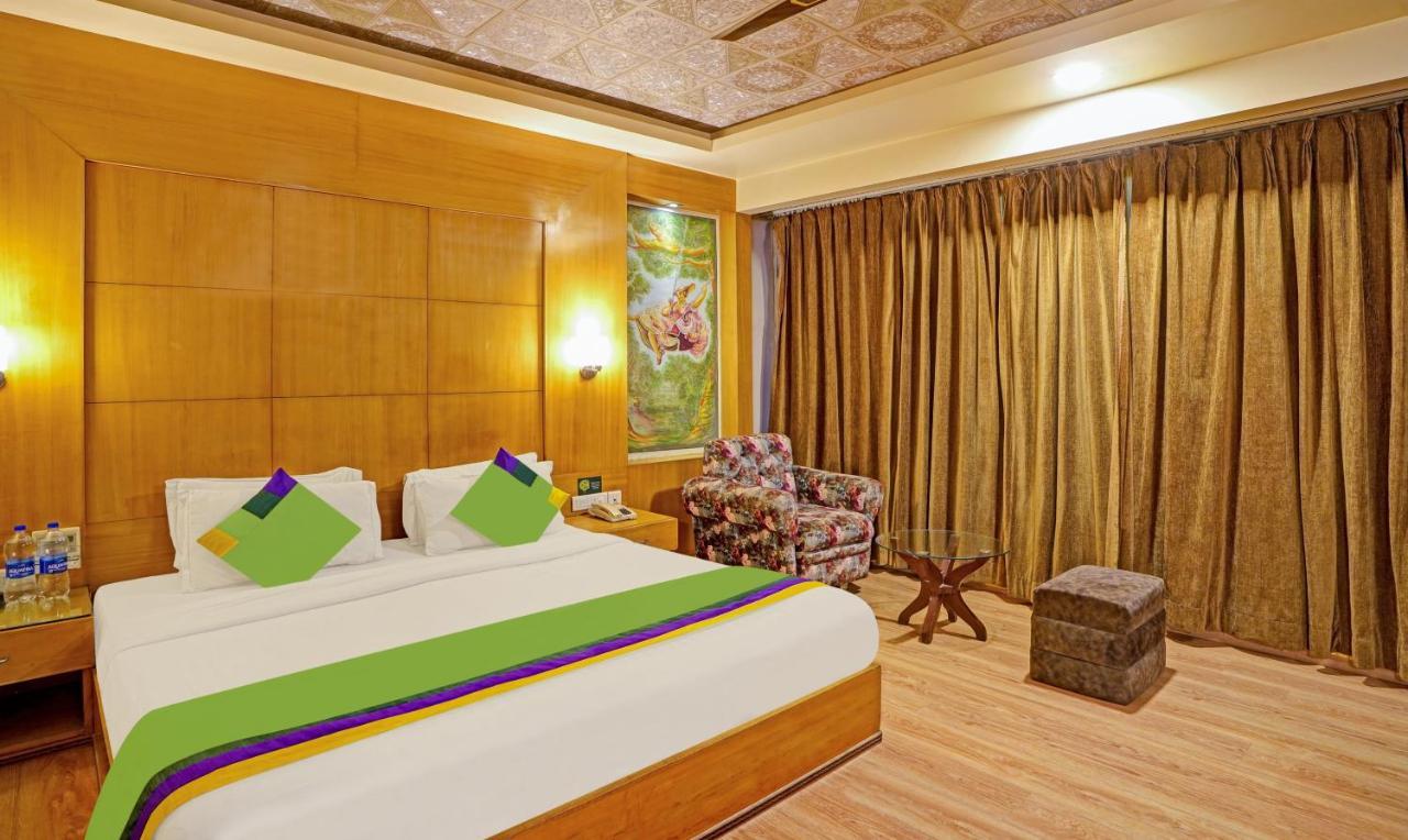 Treebo The Royal Cm, 4 Km From City Palace Jaipur Exterior foto