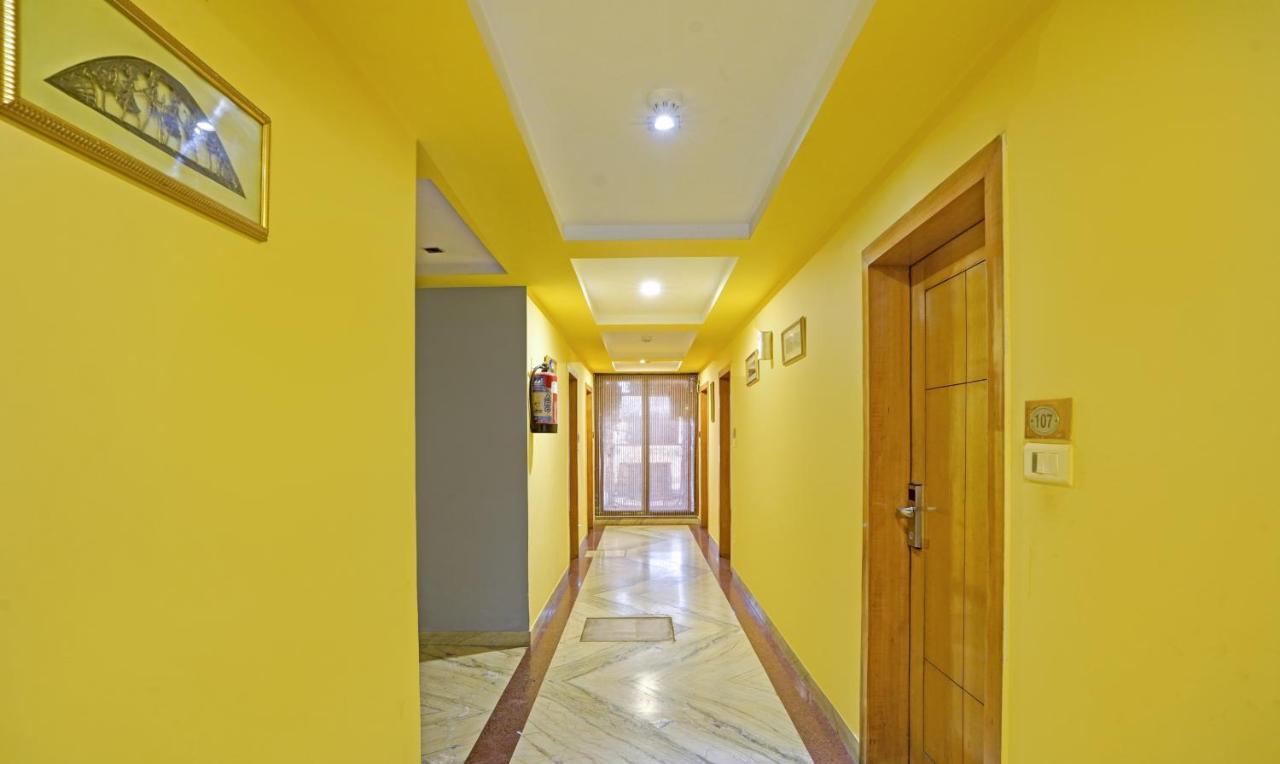 Treebo The Royal Cm, 4 Km From City Palace Jaipur Exterior foto